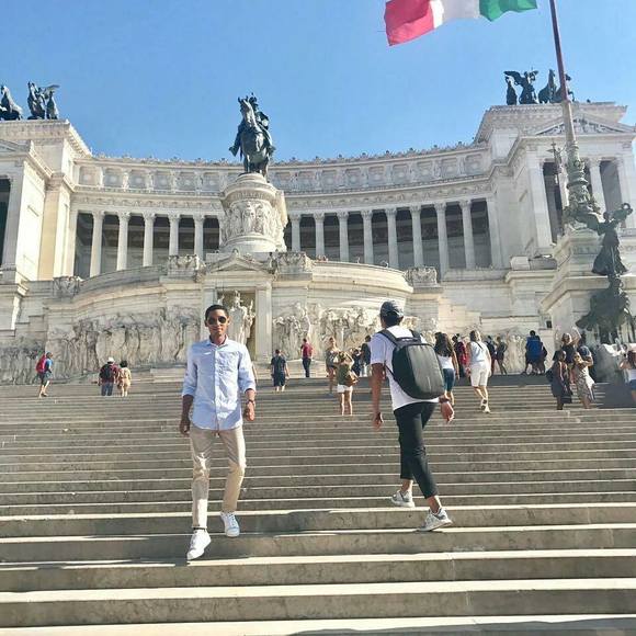 Profile Picture of Alvaro Caicedo (@alvarocaicedo) on Poshmark