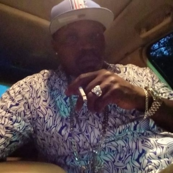 Profile Picture of Nicholas Streeter (@nicholasstre647) on Poshmark