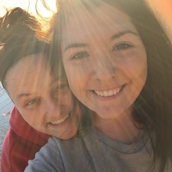 Profile Picture of Ashlyn Murdy (@ashlynmurdy) on Poshmark