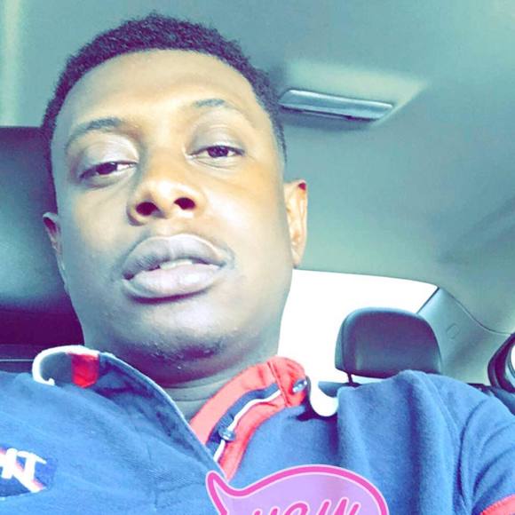 Profile Picture of Artel Paulk (@artel1998) on Poshmark