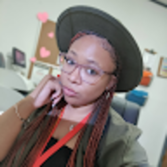Profile Picture of Shadricka Pettaway (@shadricka_p) on Poshmark