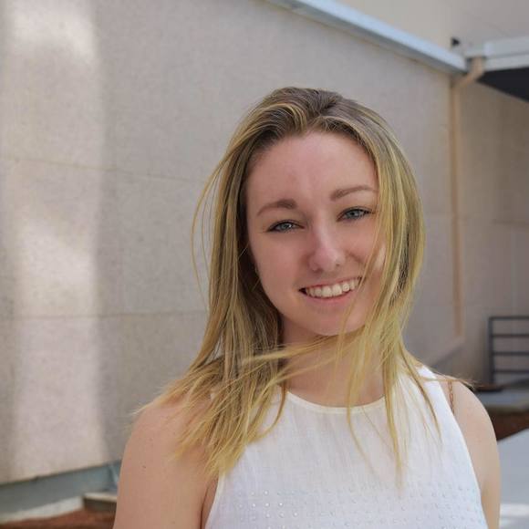 Profile Picture of Sheila Bonitatibus (@sheilaclare) on Poshmark