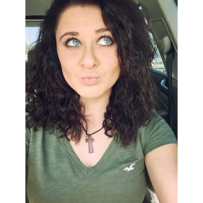 Profile Picture of Amanda Copeland (@manderssluvsyou) on Twitter