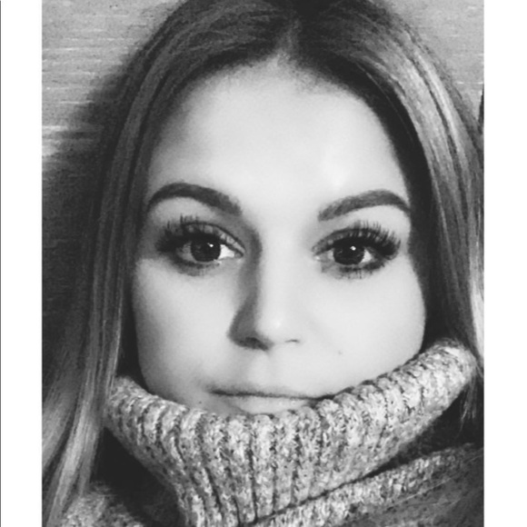 Korynn Boyea - Poshmark Profile Picture of Korynn Boyea (@korynnguynup) on Poshmark