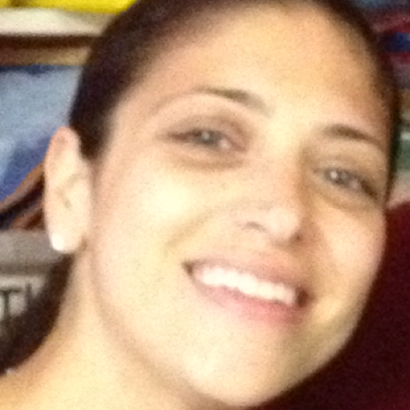 Profile Picture of Nicole Devellis (@nicole07) on Poshmark