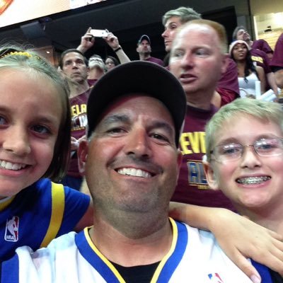 Profile Picture of Brian Michael Dean (@Grinder313) on Twitter