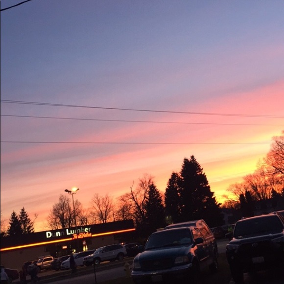 Profile Picture of Madelyn Vulgamott (@madelyn1235) on Poshmark