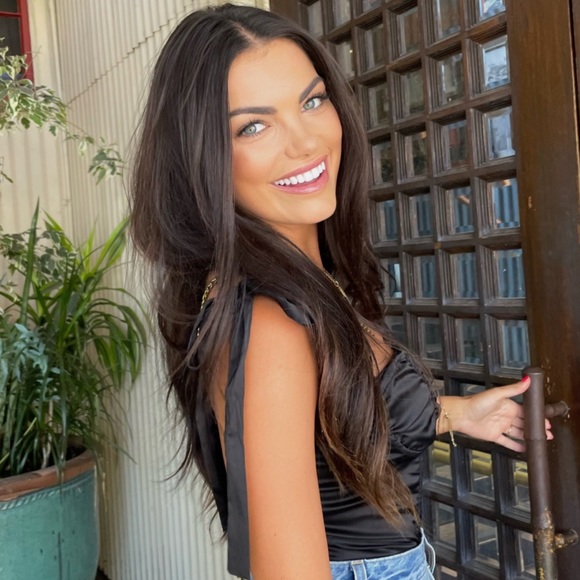 Profile Picture of Lexy Spraggins (@lexymaeee) on Poshmark