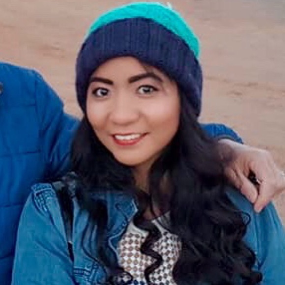 Profile Picture of Myeeh Bredwell (@pinaychef) on Poshmark