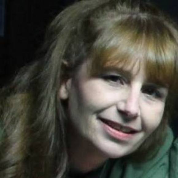 Profile Picture of Callie Mccalmon (@calliespizza) on Poshmark