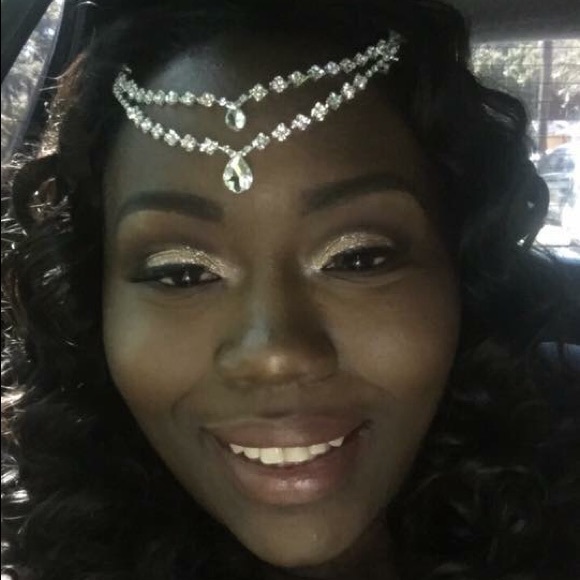 Profile Picture of Romesha Jackson (@jackrm5) on Poshmark