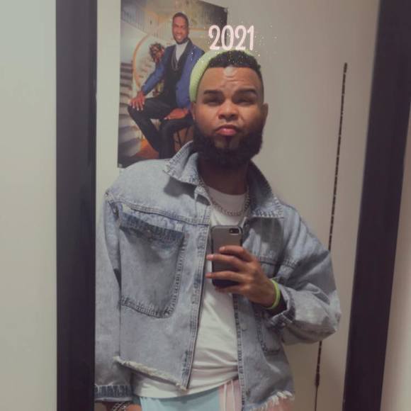 Profile Picture of Joshua Benitez (@joshuabenitez90) on Poshmark