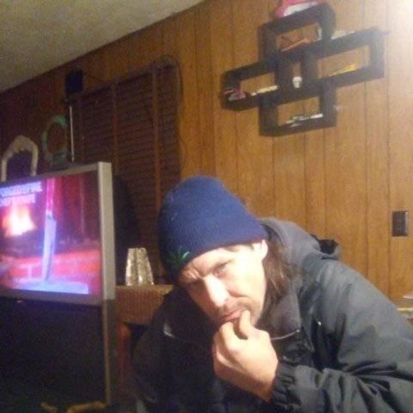 Profile Picture of Larry Hale (@larryhale197842) on Poshmark