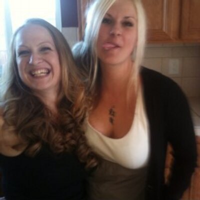 Profile Picture of Renee Addison (@NayluvsPoly) on Twitter