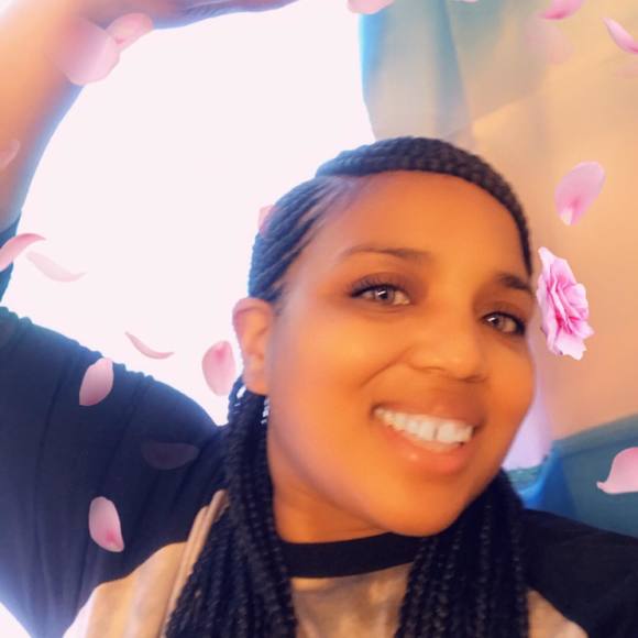 Profile Picture of Dorothy Tolbert (@dreamangel03) on Poshmark