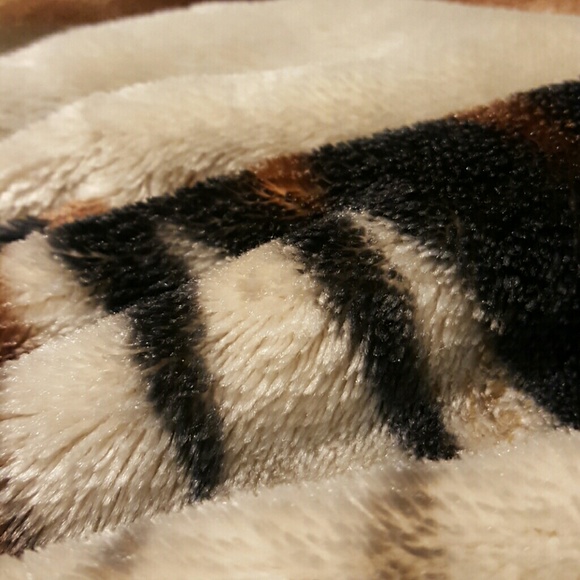 Ivon Rivera - Poshmark Profile Picture of Ivon Rivera (@ivonrivera) on Poshmark