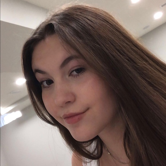 Profile Picture of Aden Dimson (@adendimson) on Poshmark