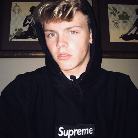 Profile Picture of Aidan Deege (@aidandeege) on Poshmark