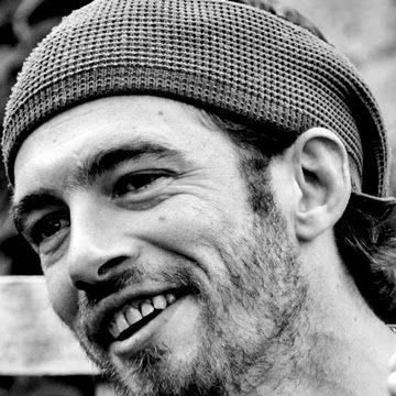 Profile Picture of Max Burt (@likuidfire) on Twitter
