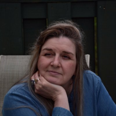 Profile Picture of Author Laurie Benoit @ Once Awakened (@onceawakened) on Twitter
