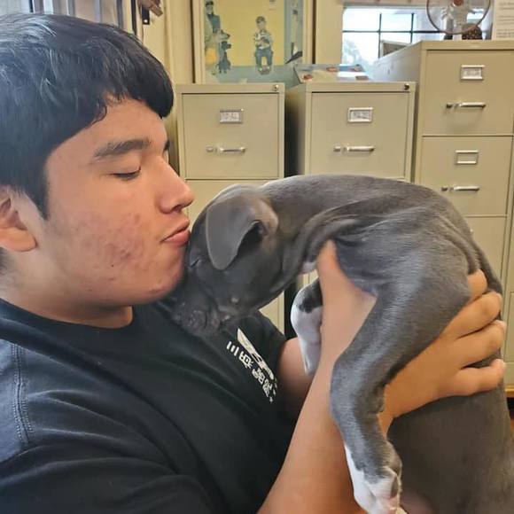 Profile Picture of Martin Jálomo (@martin_jalomo19) on Poshmark