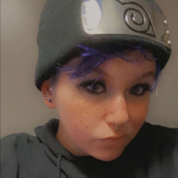 Profile Picture of Lisa Kennedy (@lisakennedy87) on Poshmark