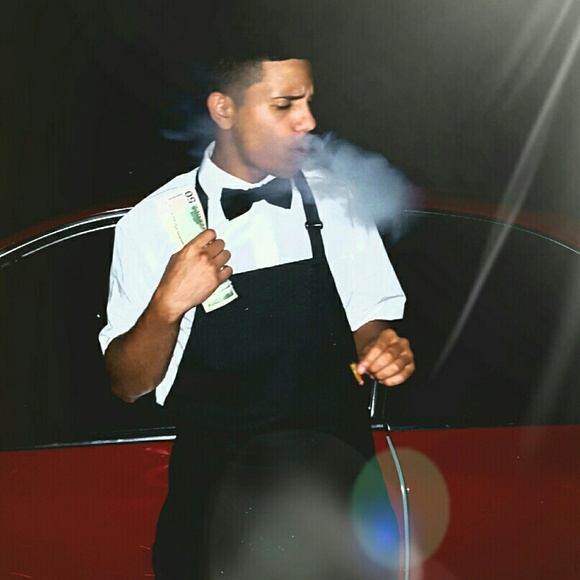 Profile Picture of Alex Abreu (@officials23) on Poshmark