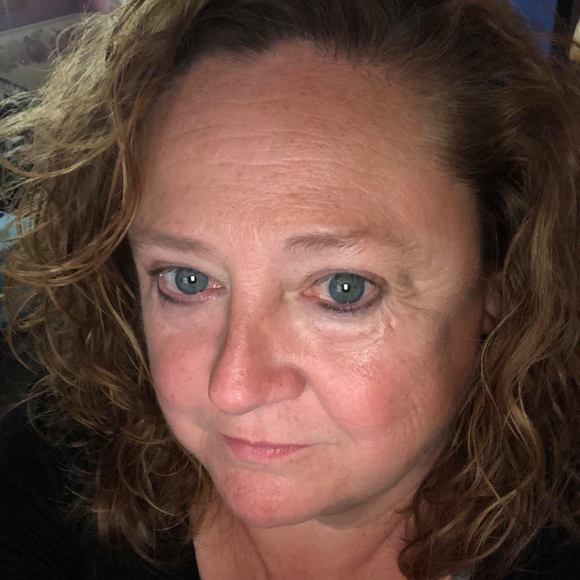 Profile Picture of Wanda Wilbanks (@wandawilbank876) on Poshmark