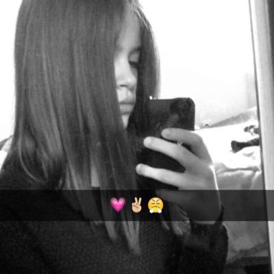 Profile Picture of Ivana Stevanovic (@ivanica2001) on Twitter