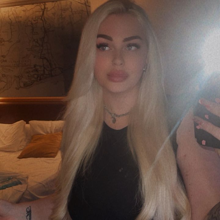 Profile Picture of Łèàh Bàłçômbè (@leahbalcombe) on Tiktok