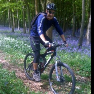 Profile Picture of Andy Mansell (@Simiansurfer) on Twitter