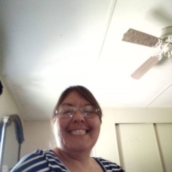 Profile Picture of Rebecca Fredenberg (@rebecka44) on Poshmark