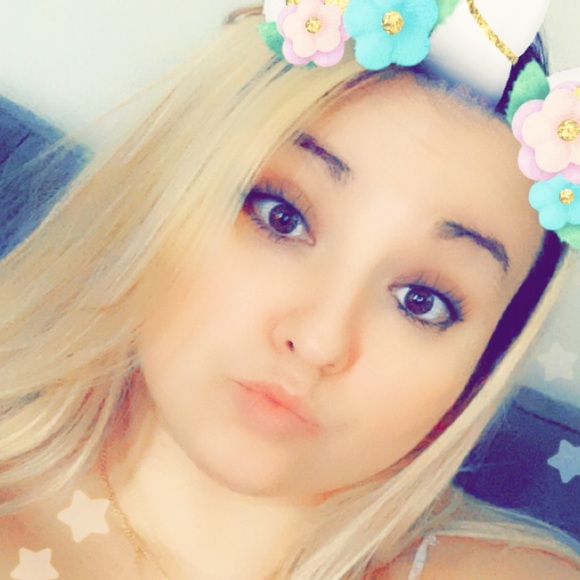 Profile Picture of Heather Wilfong (@twinmomma023) on Poshmark