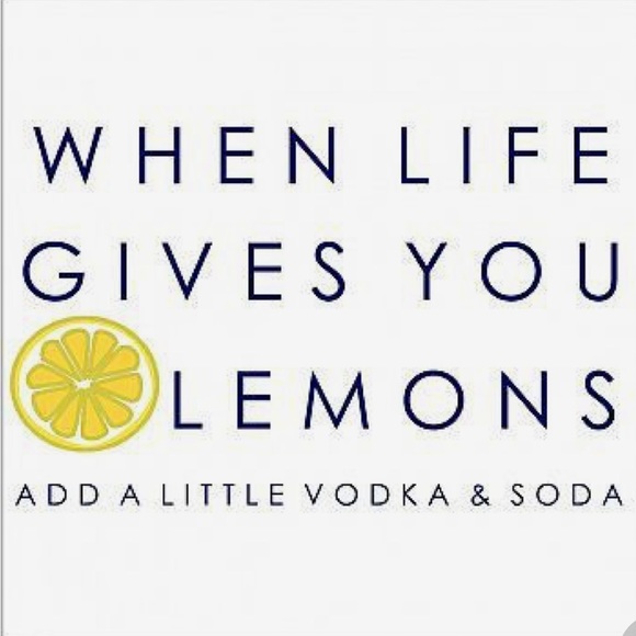 Profile Picture of Candice Landsman (@cmarielands) on Poshmark