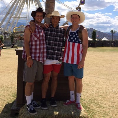 Profile Picture of Papi (@colin_james12) on Twitter