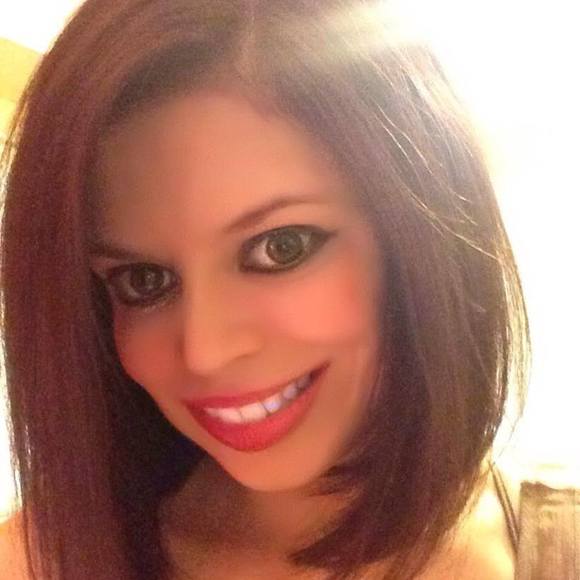 Profile Picture of Robin Plummer (@robinjplummer) on Poshmark