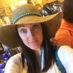 Profile Picture of Beth Enlow (@fitmissbeth) on Instagram