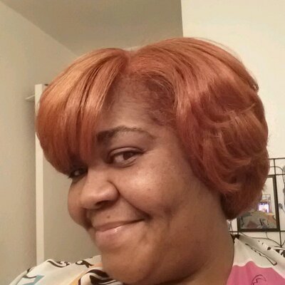 Profile Picture of Sherry Davison (@sherrydavison52) on Twitter