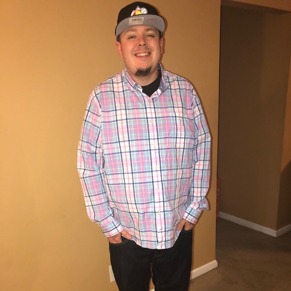 Profile Picture of Derek Dodd (@milehigh5280) on Poshmark