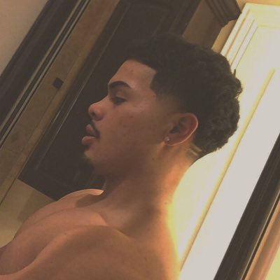 Profile Picture of Ⓜ️ike (@michael3garza) on Twitter