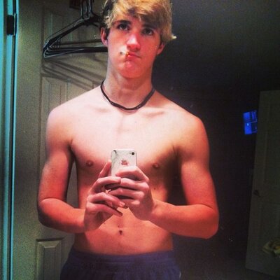 Profile Picture of Dustin Harrison (@dustinharr420) on Twitter