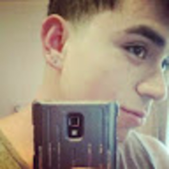 Profile Picture of Lex Duriettz (@lexduriettz) on Poshmark