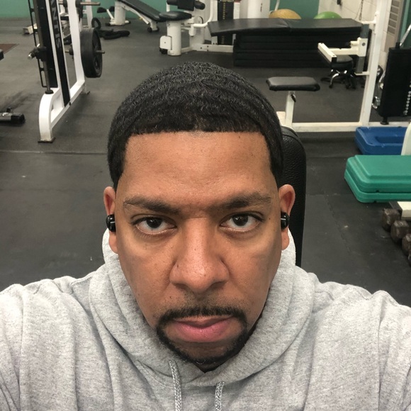 Profile Picture of Stanley James (@stanleyjames819) on Poshmark