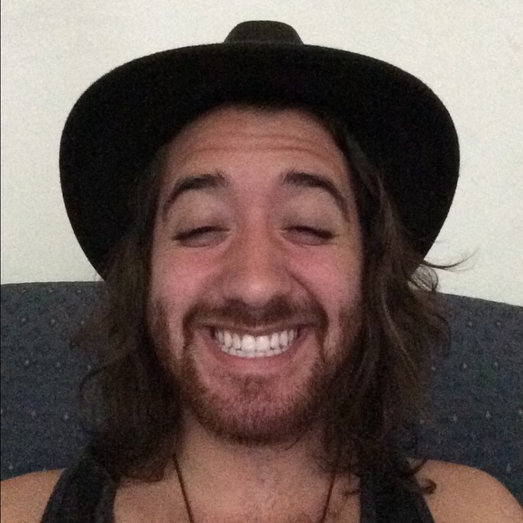 Profile Picture of Blake Harmon (@bharmon1313) on Poshmark