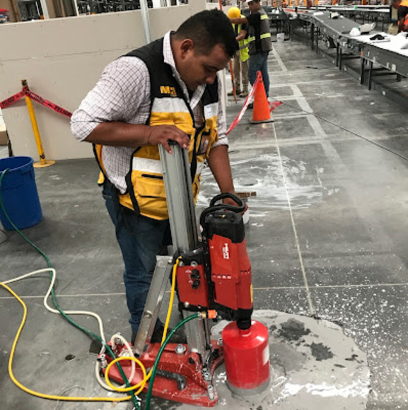 Profile Picture of Daniel alfredo Flores rangel (@icdanielflores) on Poshmark