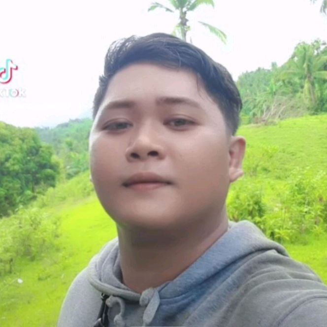 Profile Picture of Albert Clemente (@albertclemente741) on Tiktok