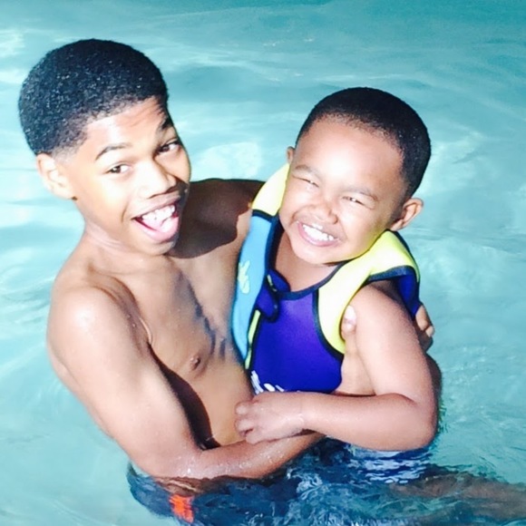 Wendee Evering - Poshmark Profile Picture of Wendee Evering (@wendeeevering) on Poshmark