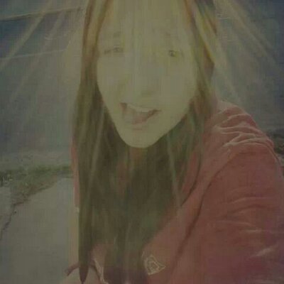 Profile Picture of Beside You ∞ (@FranHunter18) on Twitter