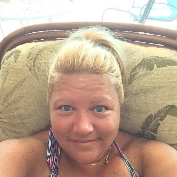 Profile Picture of Barbara Hassler parrott (@haipeymom) on Poshmark