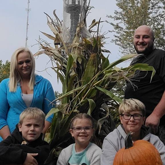 Profile Picture of Mike Browning (@mbrowning823) on Poshmark